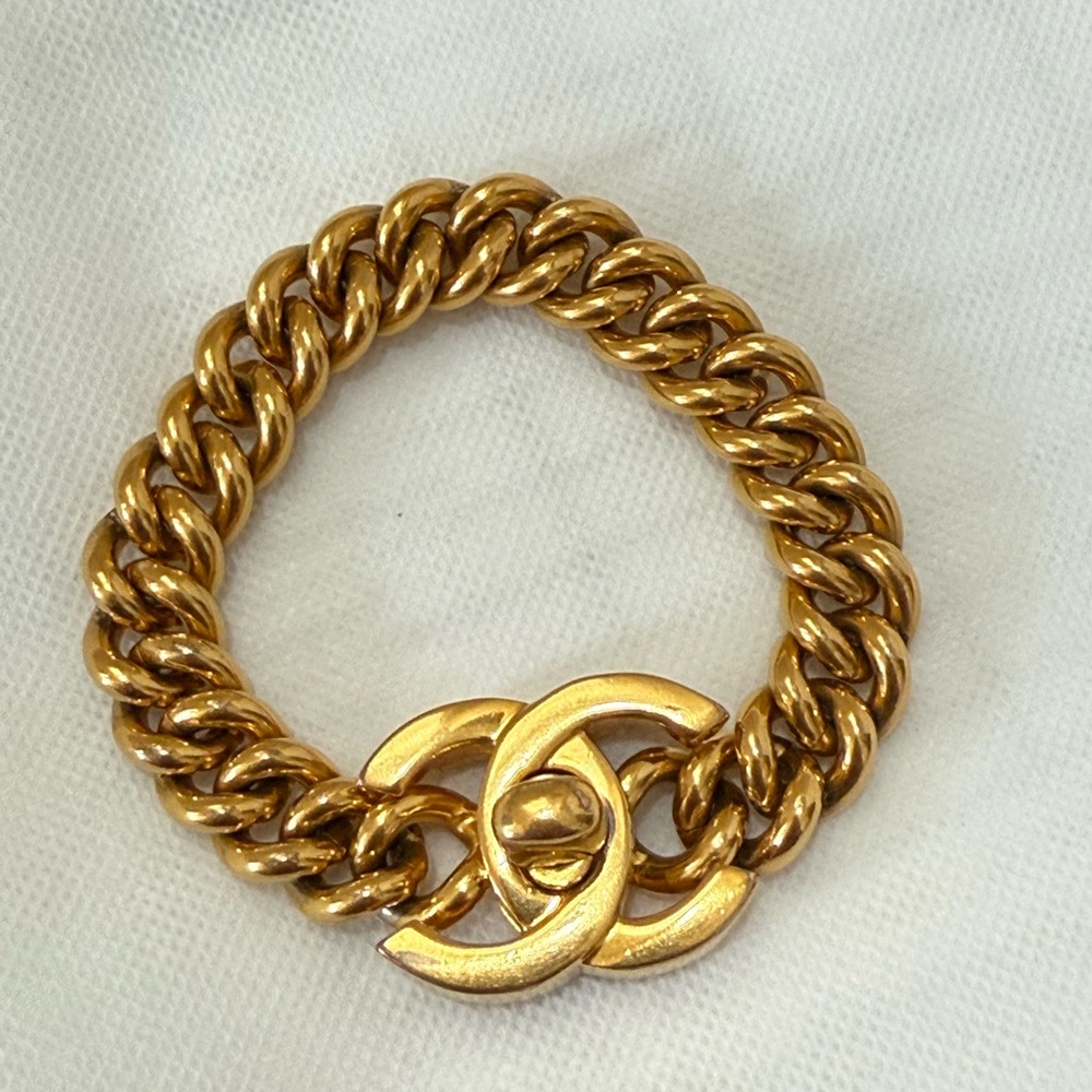 CHANEL CC Turnlock Gold Chain Bracelet